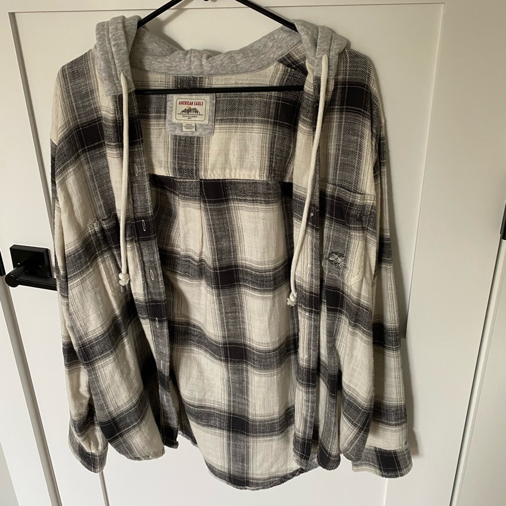 American eagle slightly distressed flannel